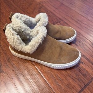 Timberland Skyla Bay Warm Fur Lined Slip-On Shoes Womens Size 6 Wheat Suede
